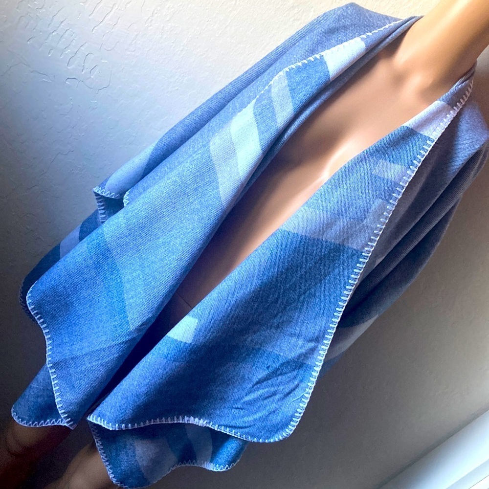 NWT Apt 9 Blue Plaid Women’s Blanket Cape Wrap Poncho Kimono